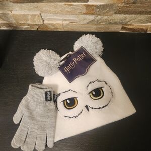 Warner Bros. Harry Potter Owl Beanie and Gloves - White and Gray